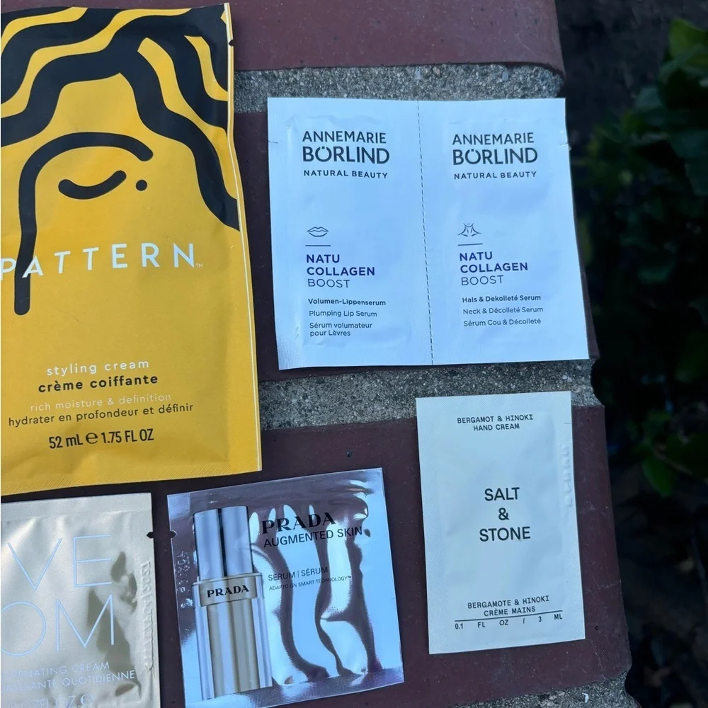 Skincare Cream - Beige - Picture 3 of 5